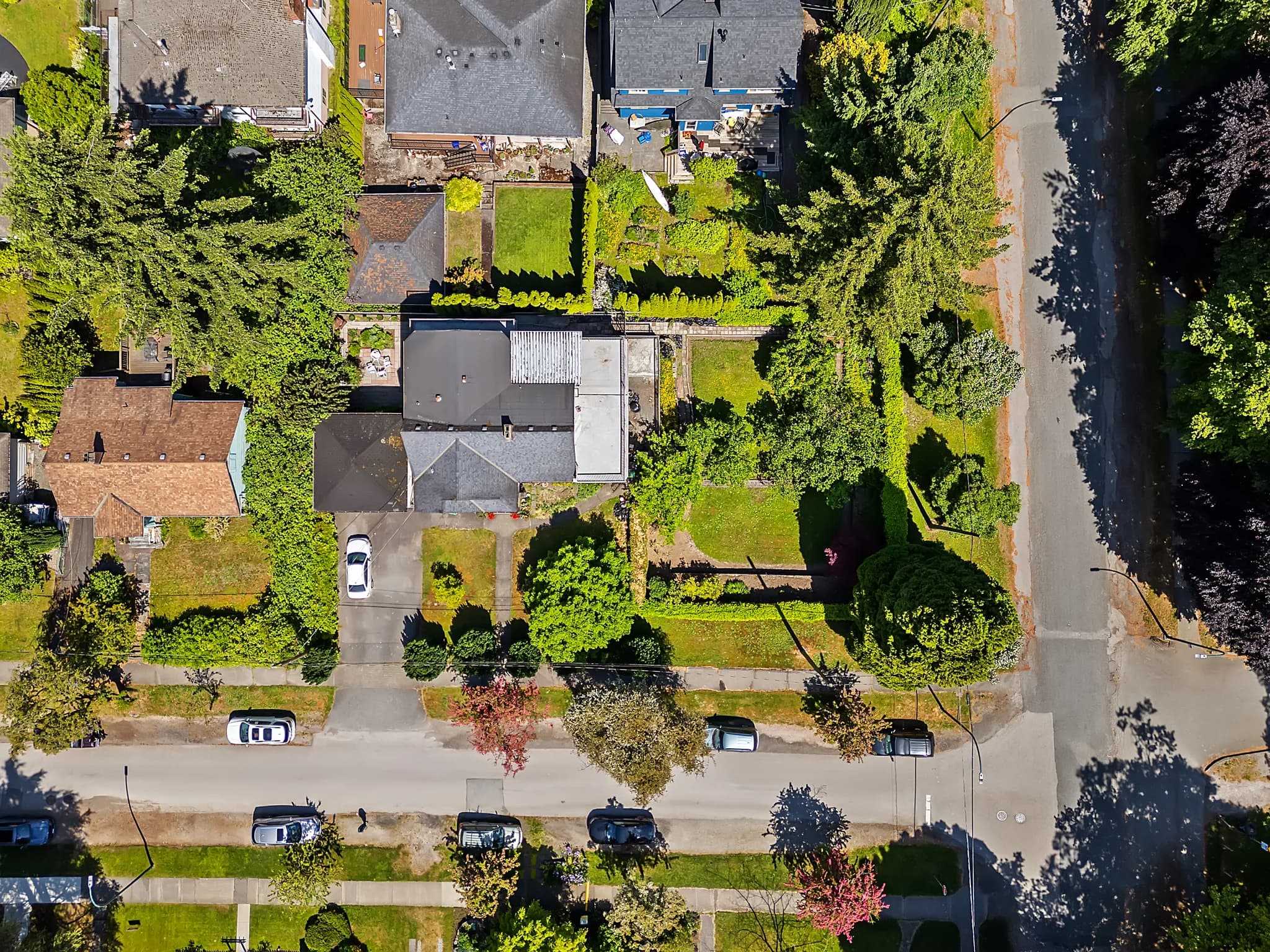 2587 Yale Street, photo 2
