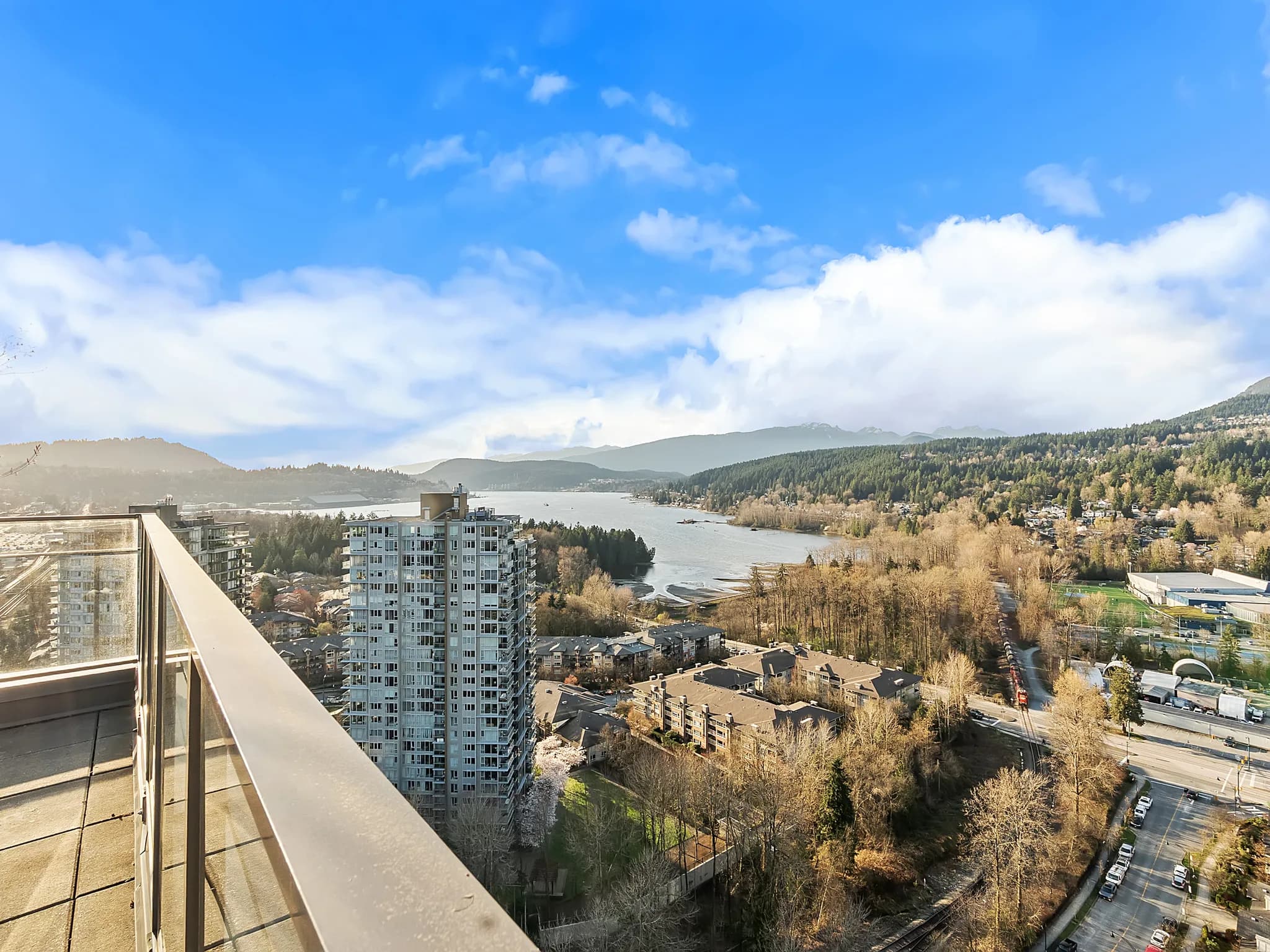 301 Capilano Road, photo 5