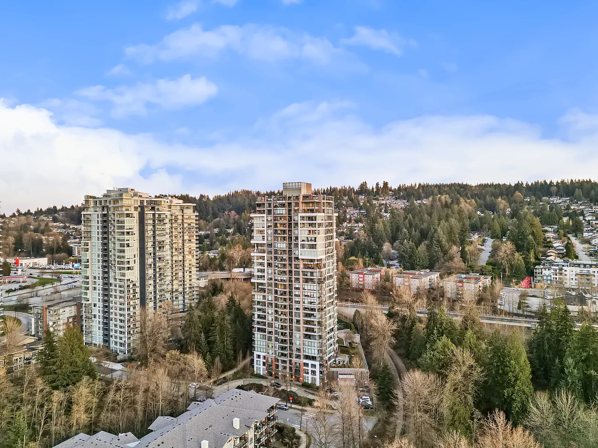 301 Capilano Road, photo 9