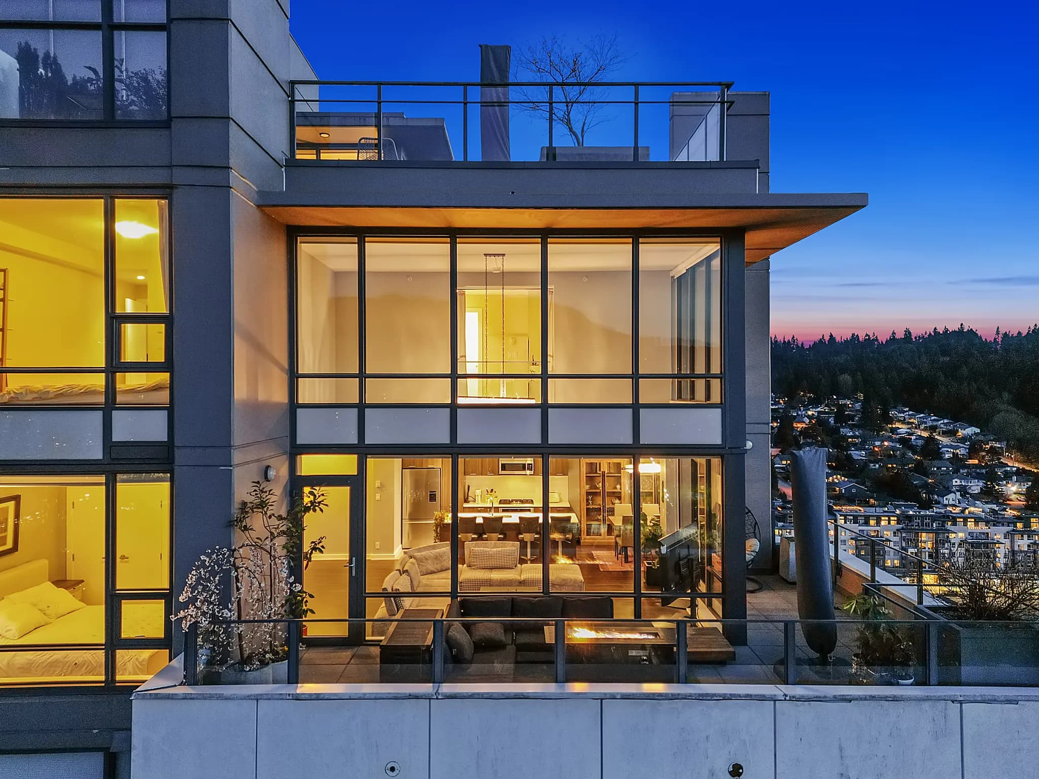 301 Capilano Road, photo 14