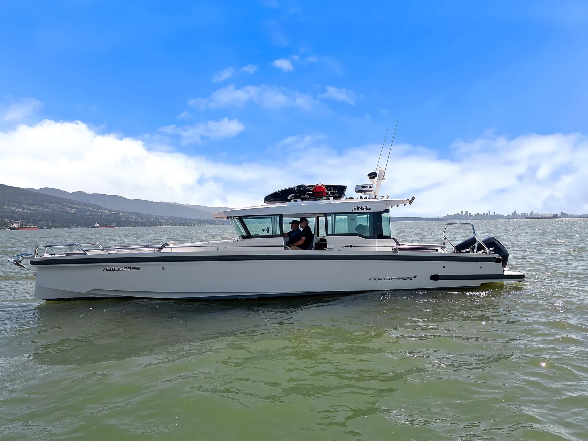 Yacht Two, photo 3