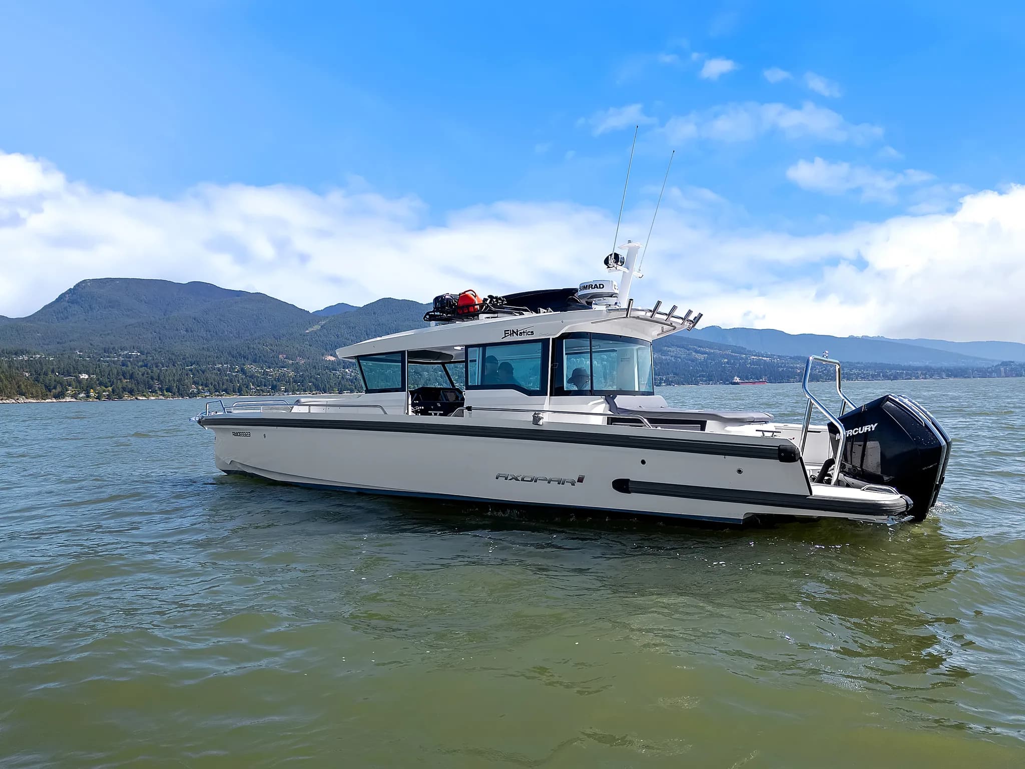 Yacht Two, photo 4