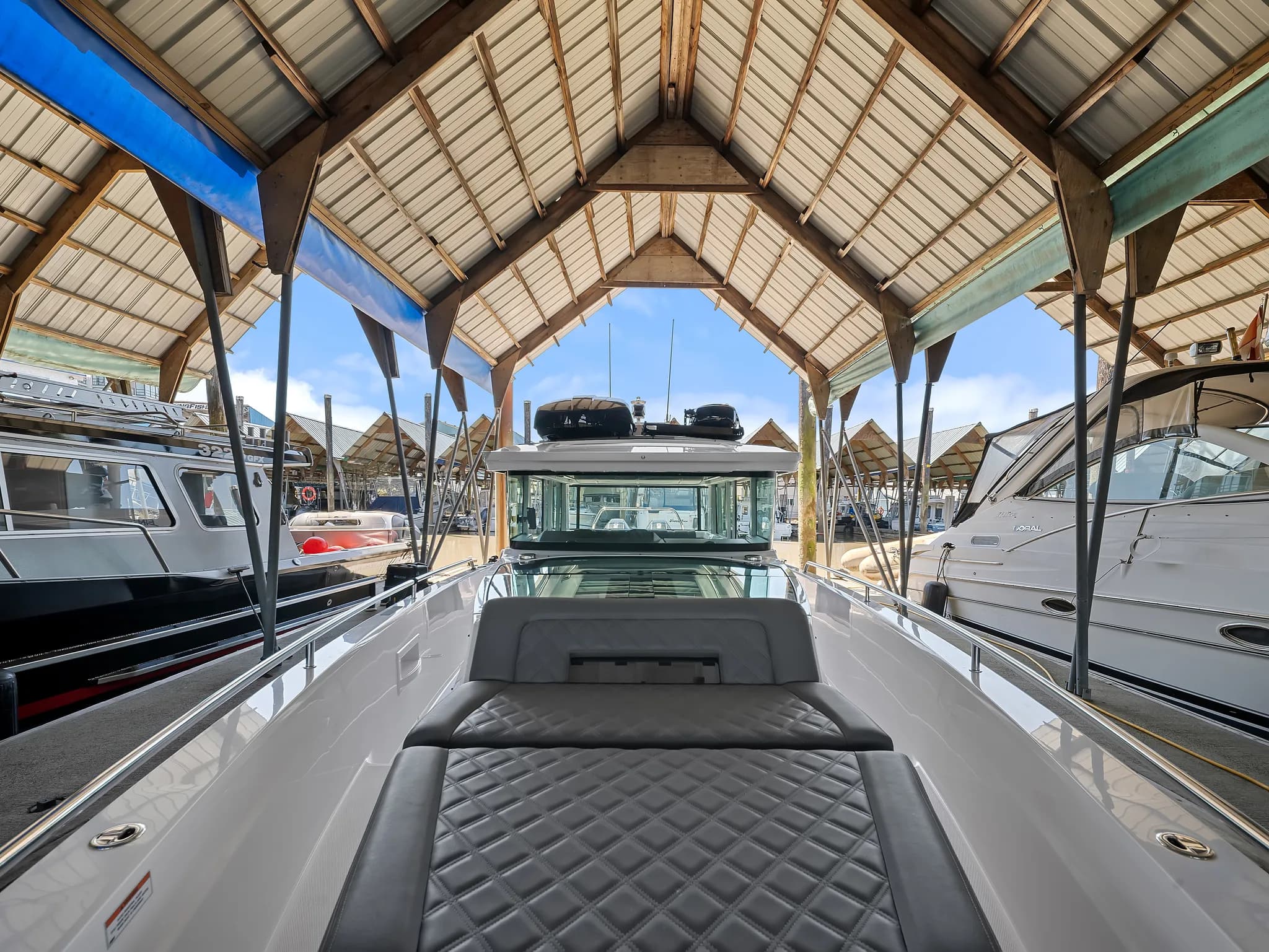 Yacht Two, photo 32
