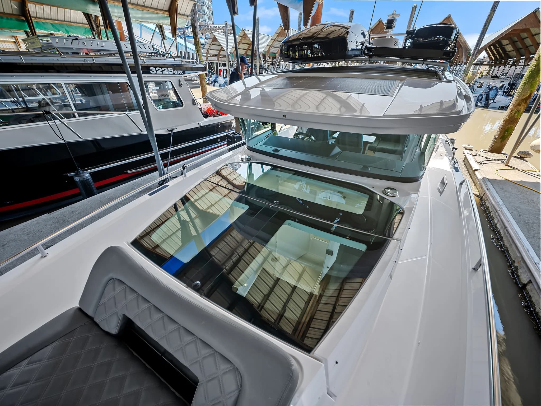 Yacht Two, photo 33