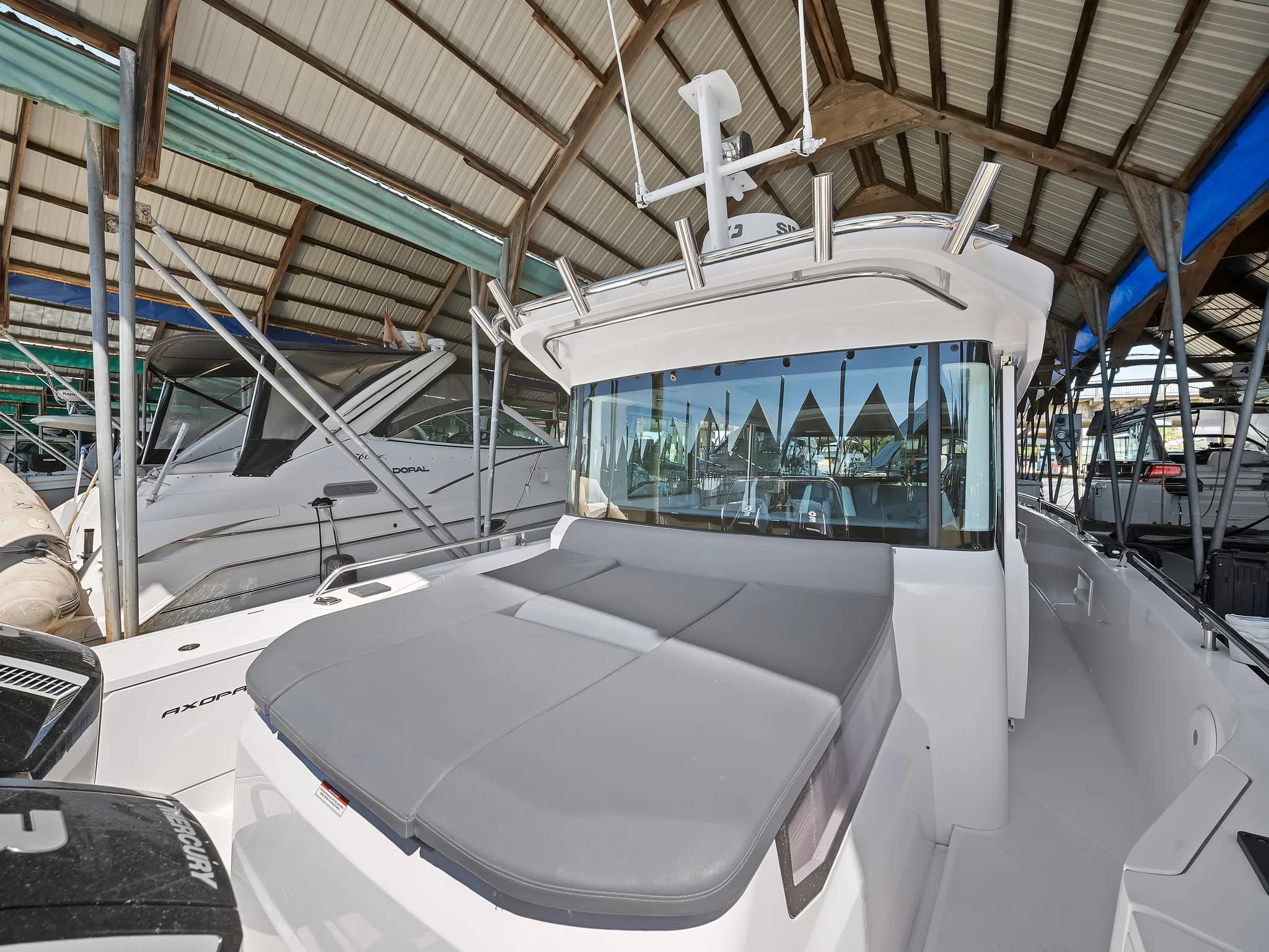 Yacht Two, photo 37