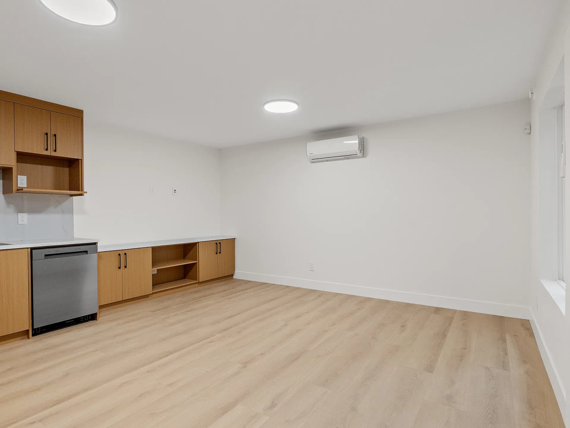 4761 Clinton Street, Burnaby, AFK Media