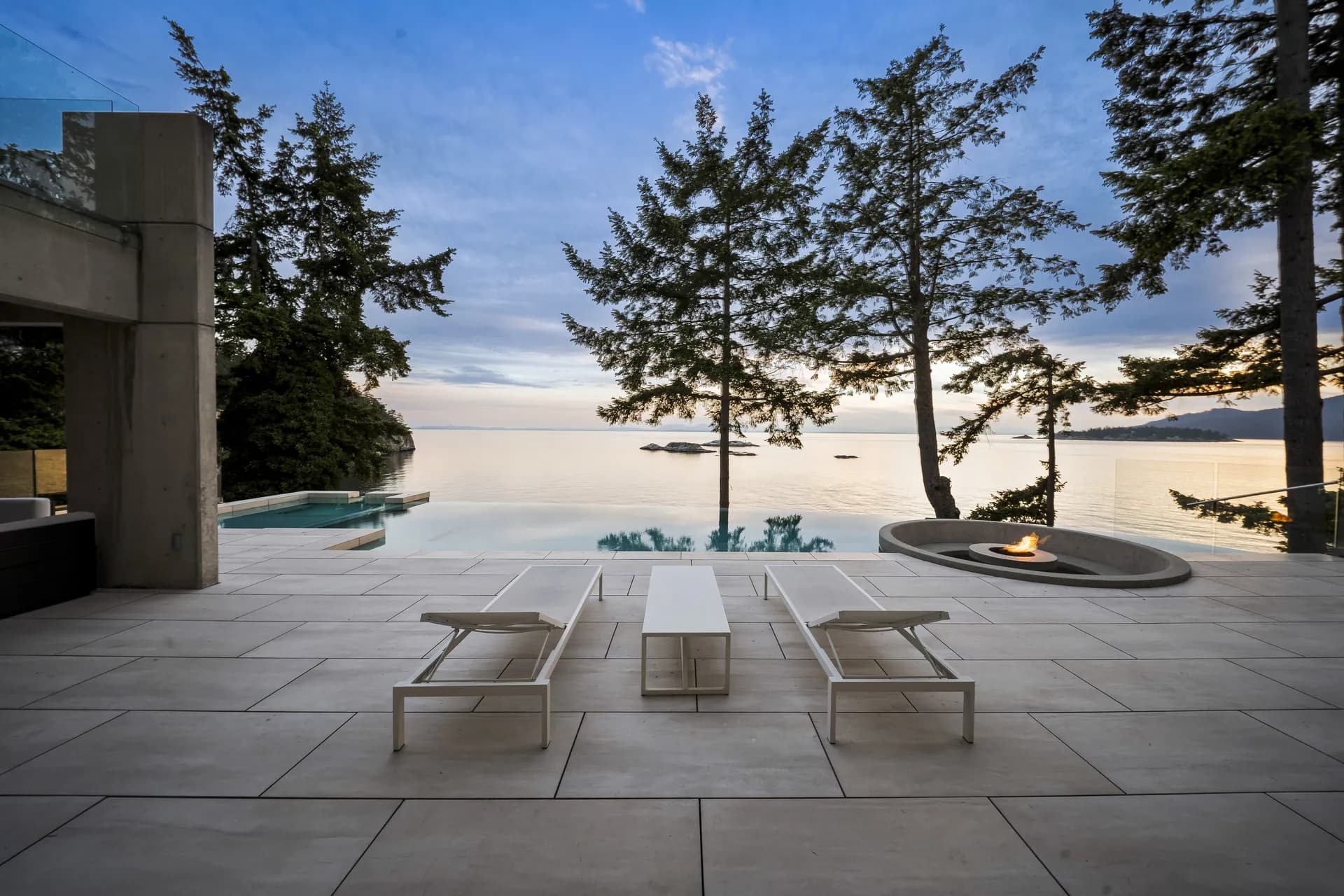 5225 Gulf Place, West Vancouver, AFK Media