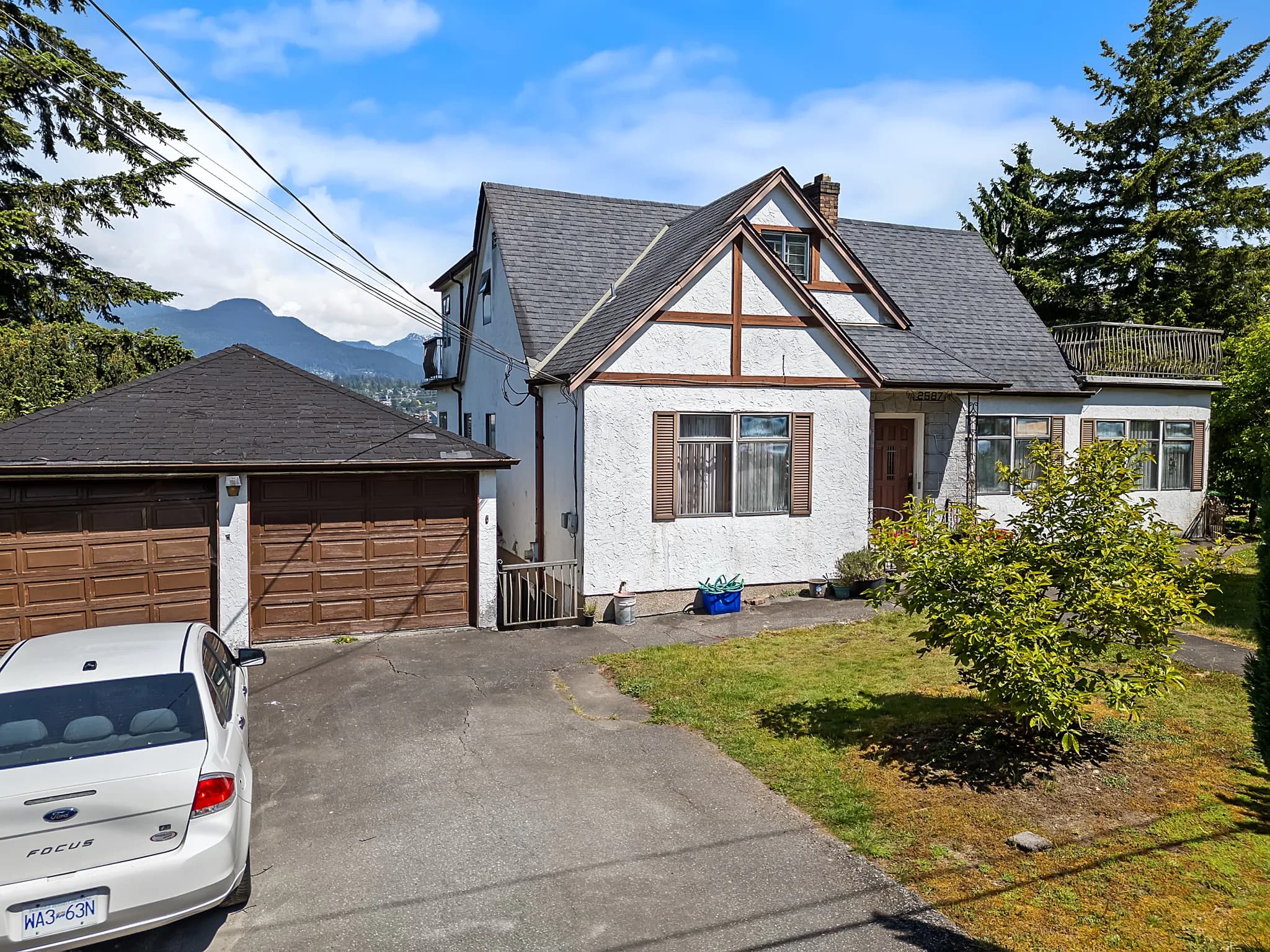 2587 Yale Street, Vancouver, AFK Media